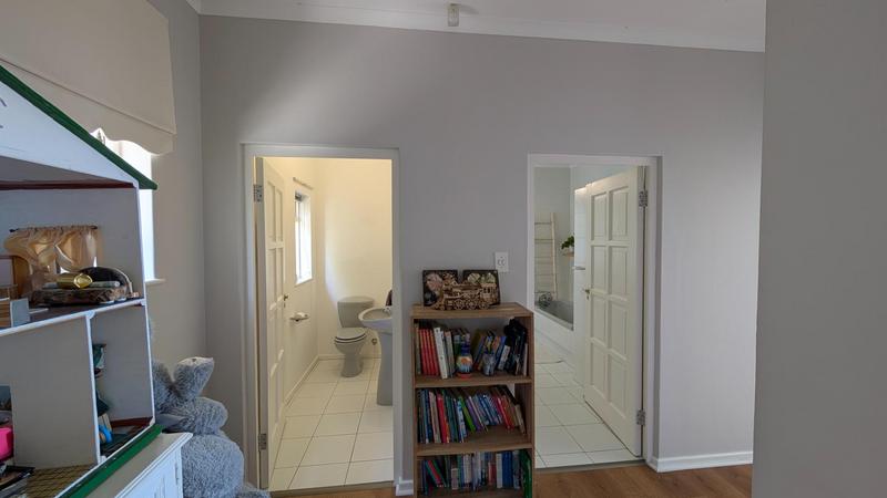 5 Bedroom Property for Sale in Scott Estate Western Cape